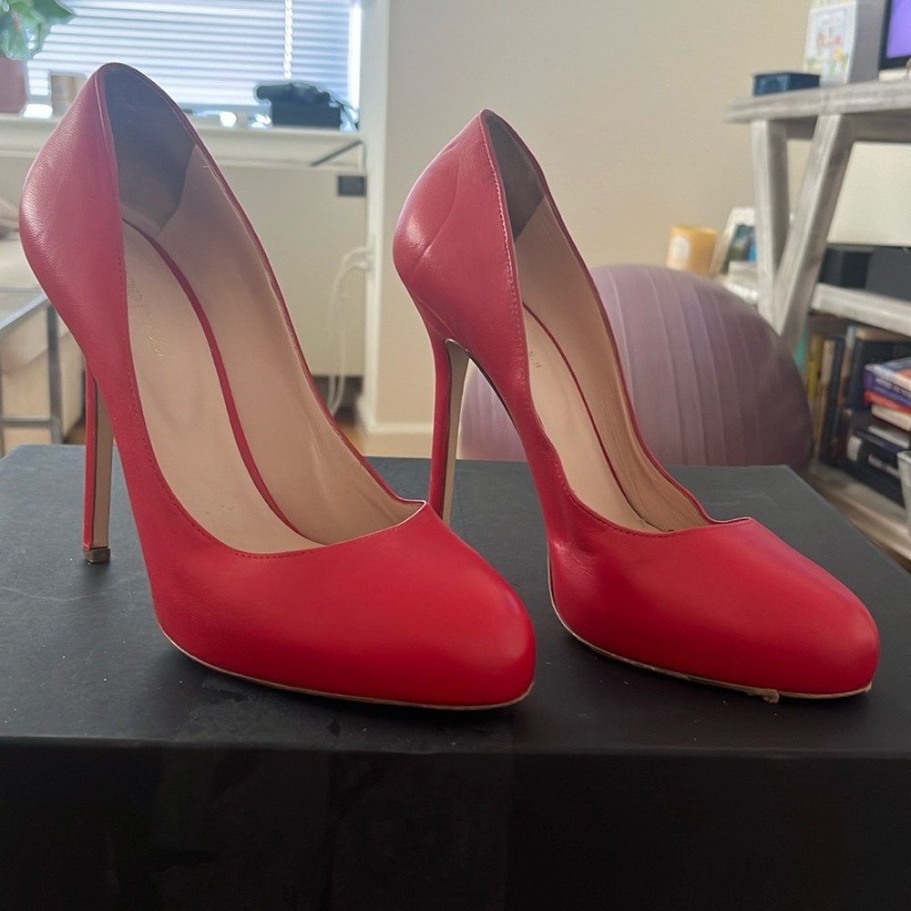 Sergio Rossi Red Leather Pumps size 38.5